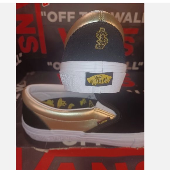 VANS Shake Junt Slip On Pro Shoes Black / Gold Men\'s 11.5 VN0A347V13L